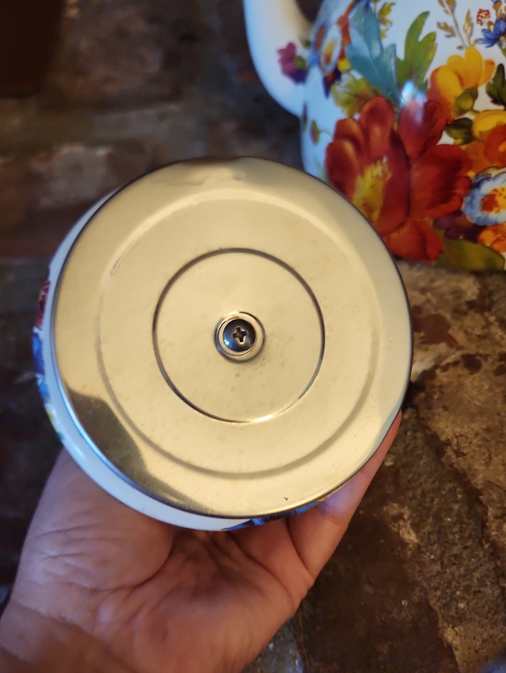 MacKenzie-Childs White Flower Market 3 Qt Enamel Tea Kettle - Picture 4 of 9